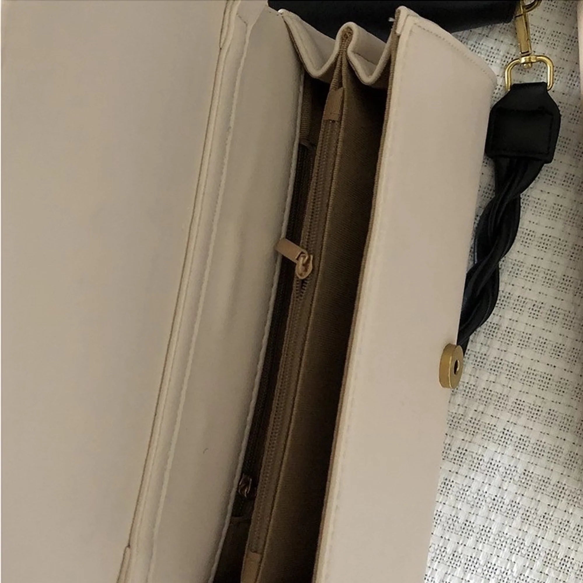 Drazo Sunday Shoulder Bag