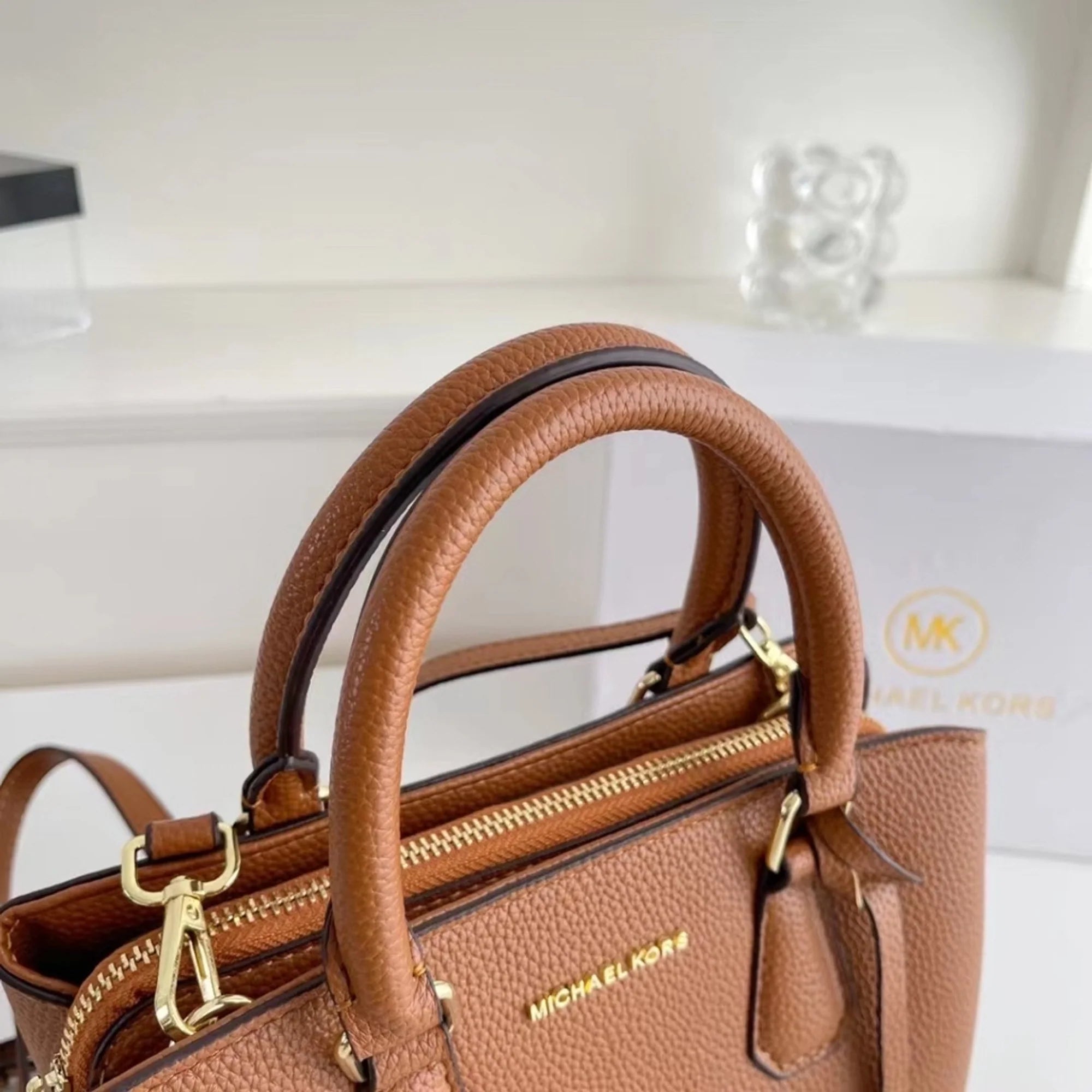 Drazo Mint Tote Bags