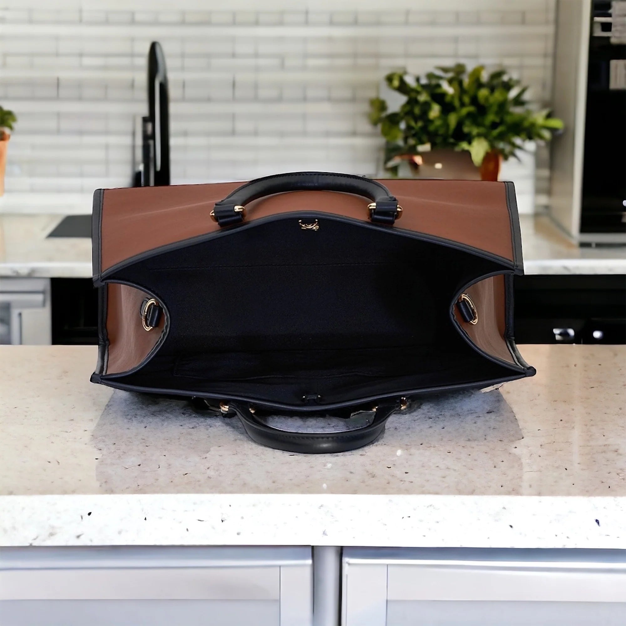 Drazo Lemon Tote Bag