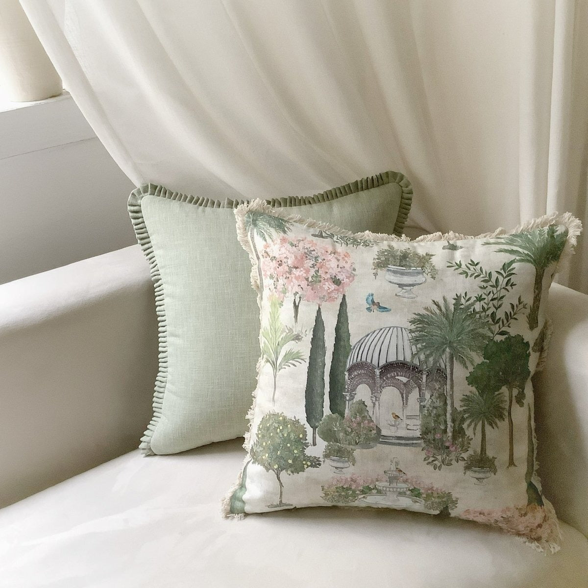 Classical Gazebo Stylish Cushion Cover