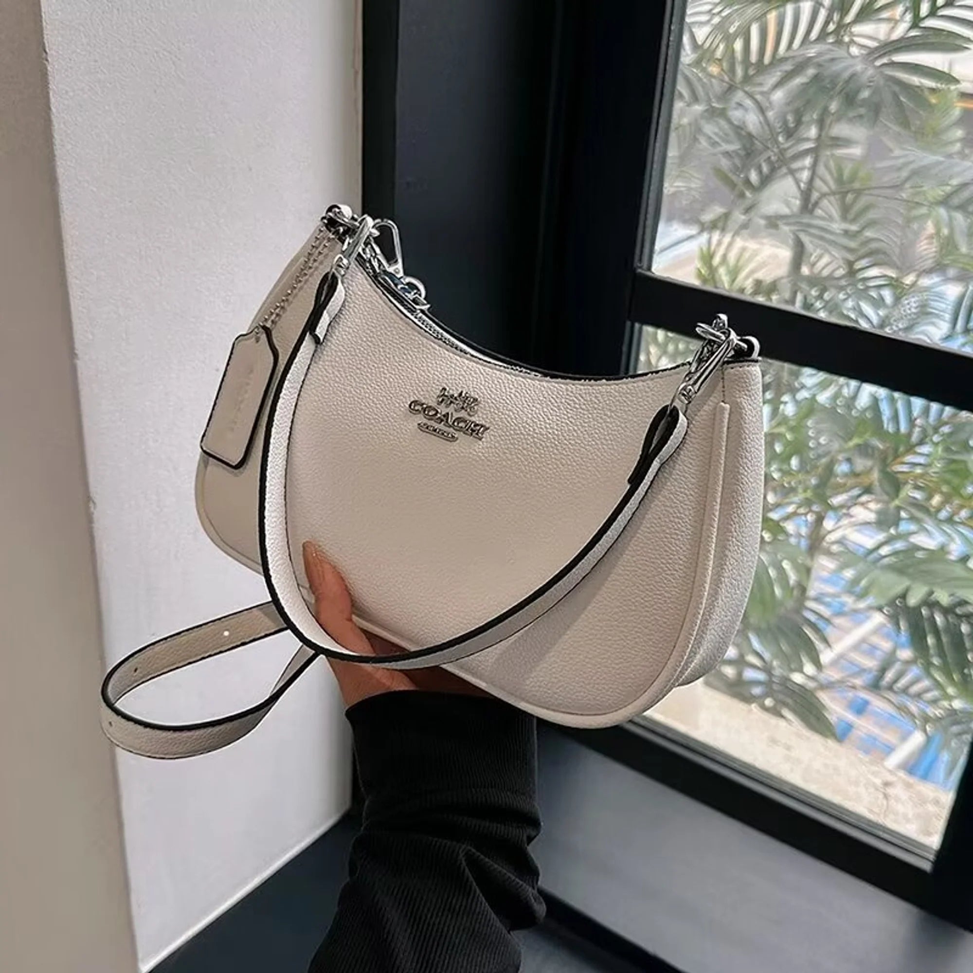 Drazo Modern Shoulder Bag