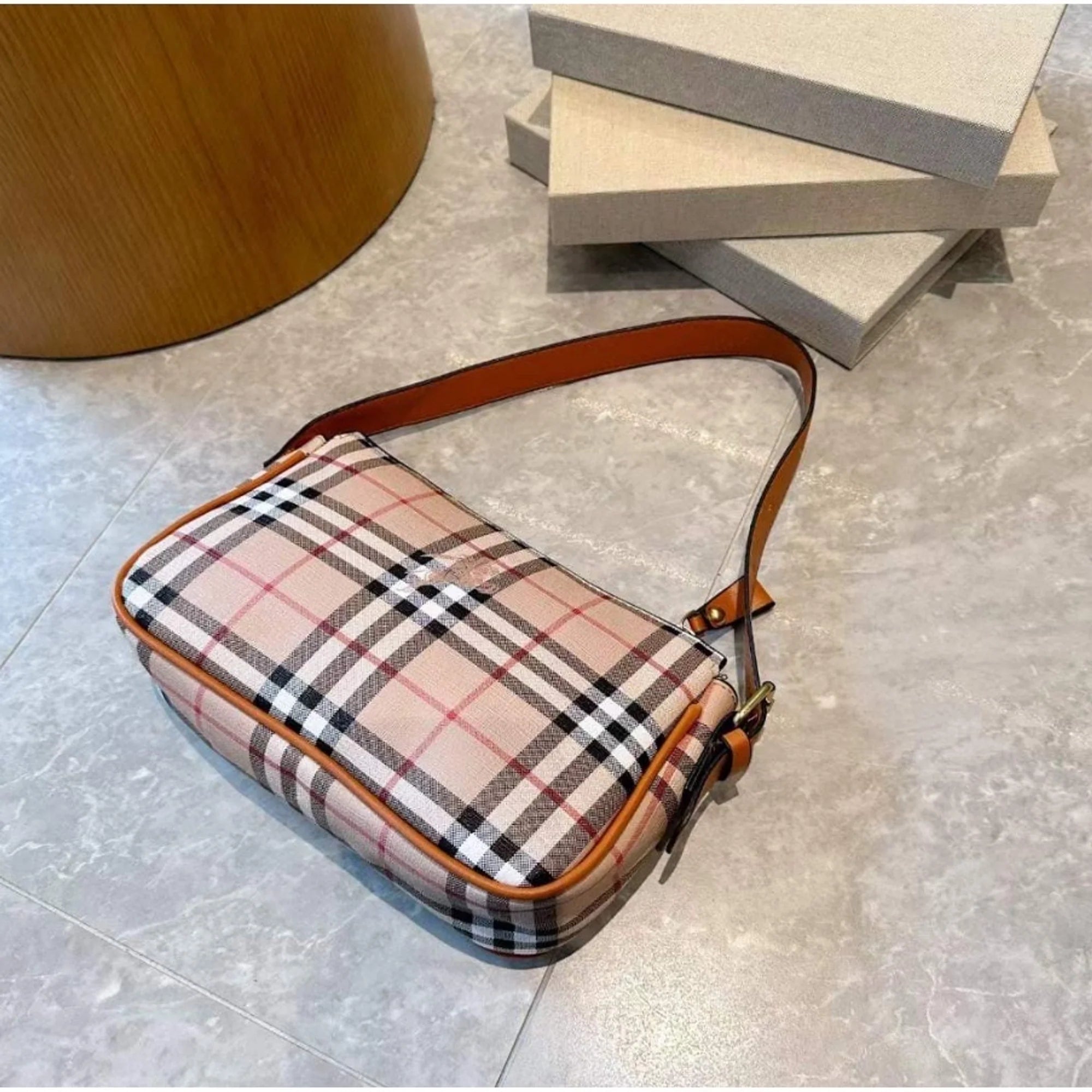 Drazo Numb Shoulder Bag