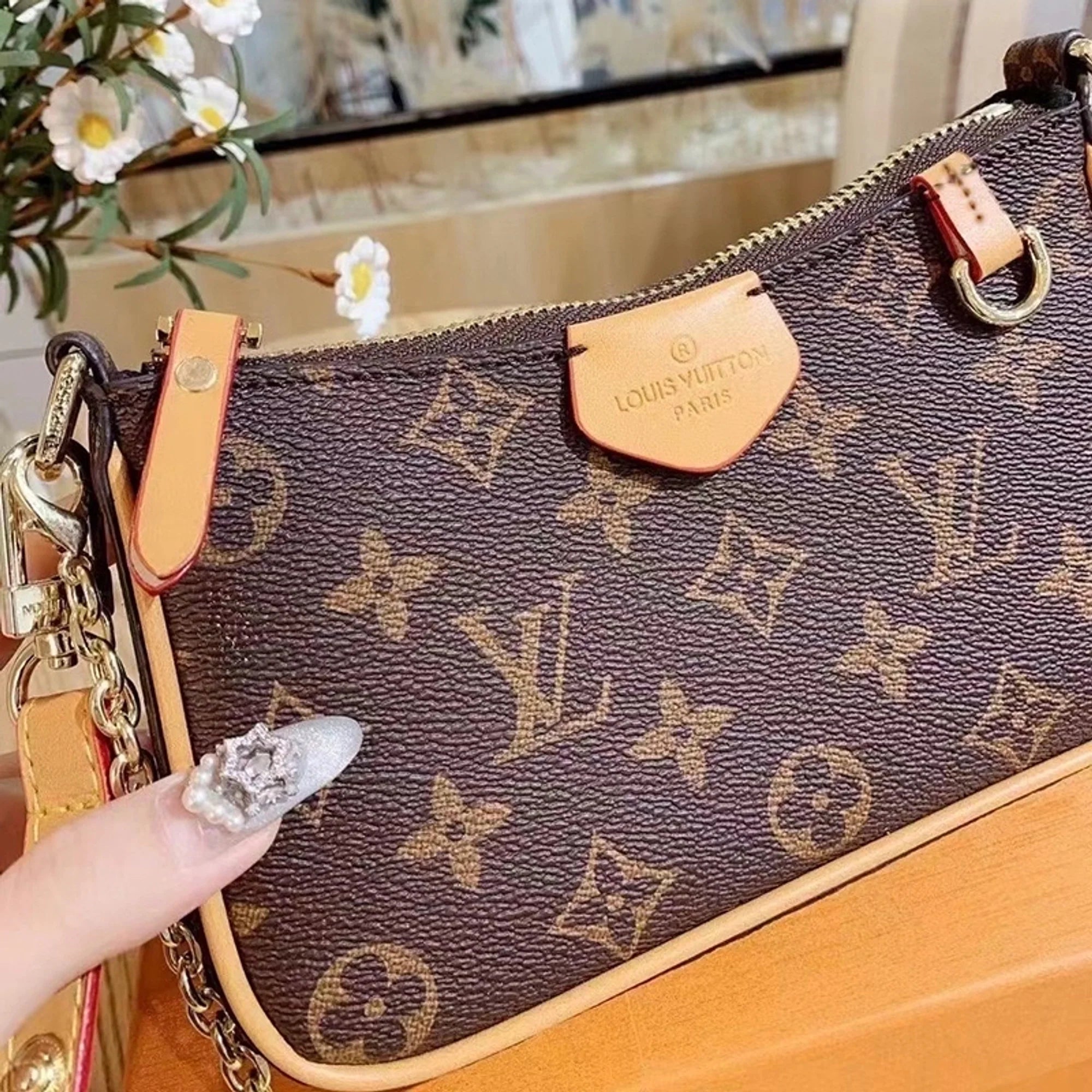 Drazo Humee Shoulder Bags